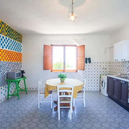 Don Bruno Homes * אמנדולארה